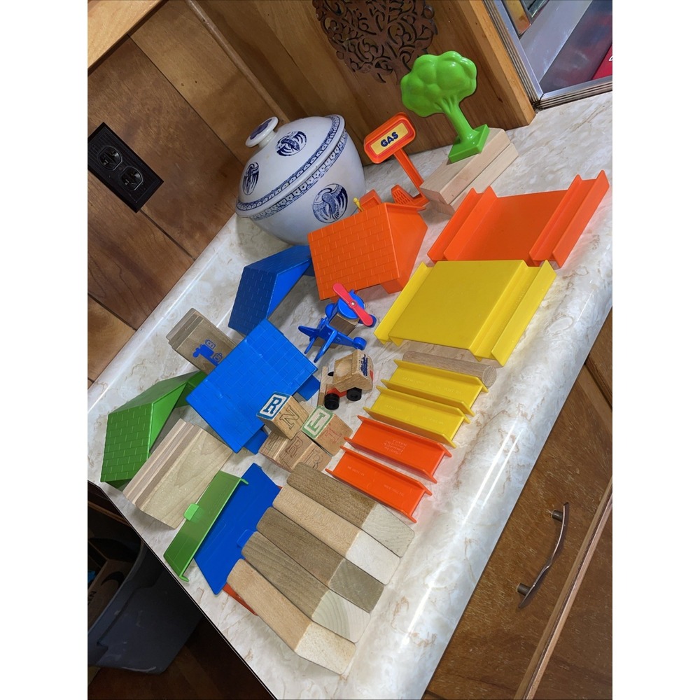 Vintage‎ 1984 Wood & Plastic Toy Set CBS Toy Pieces Houses Park